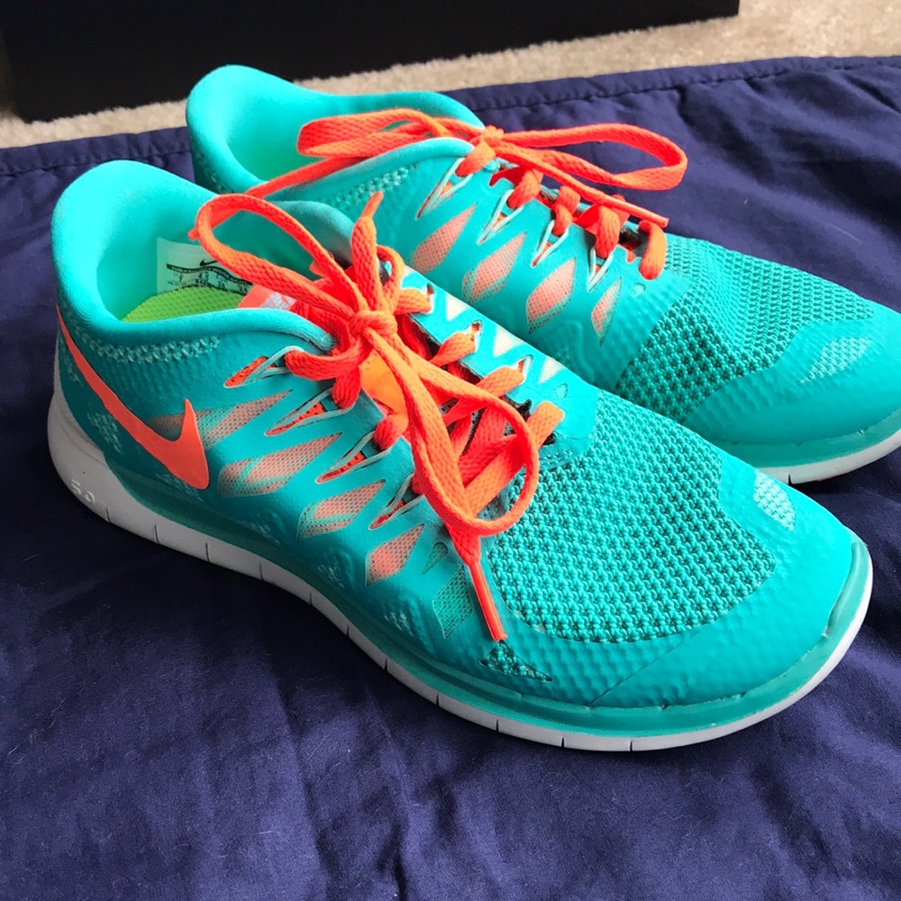 Nike Frees Shoes Size 7